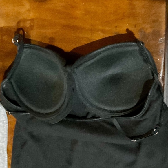 Energie Two, Black & Gray Tank Tops with Built in Bras Sz Med - Picture 7 of 15